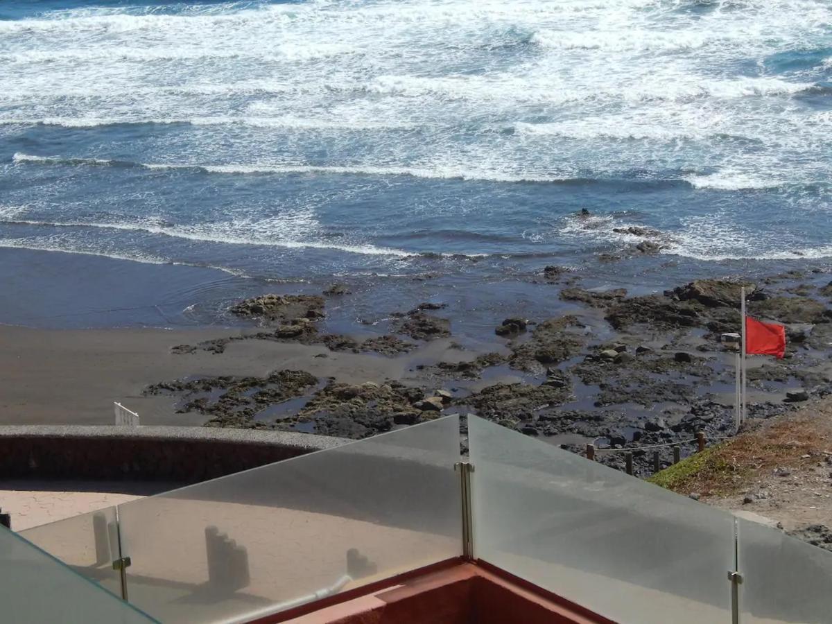 Loft With Balcony Sea View Apartment Playa Del Hombre Exterior photo